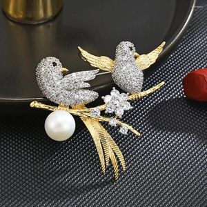 Brooches Fashion Simple Two Birds Zircon Broche pour femmes Accessoires de vêtements de haute qualité de haute qualité Cadeaux de demoiselle d'honneur