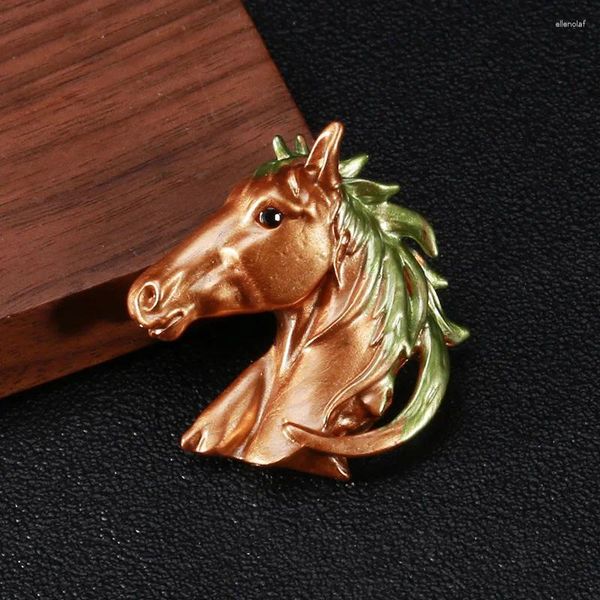 Brooches Fashion Vintage Horse Émail pour femmes hommes Badges décontractés d'animaux tendance Épingles Rétro Classic Cost Office Brooch Pin Gift