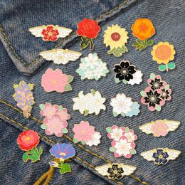 Broches bloemen email pins serie zonnebloem kleurrijke roos plant broche sakura vleugel bloesem badges revers tas sieraden cadeau accessoires