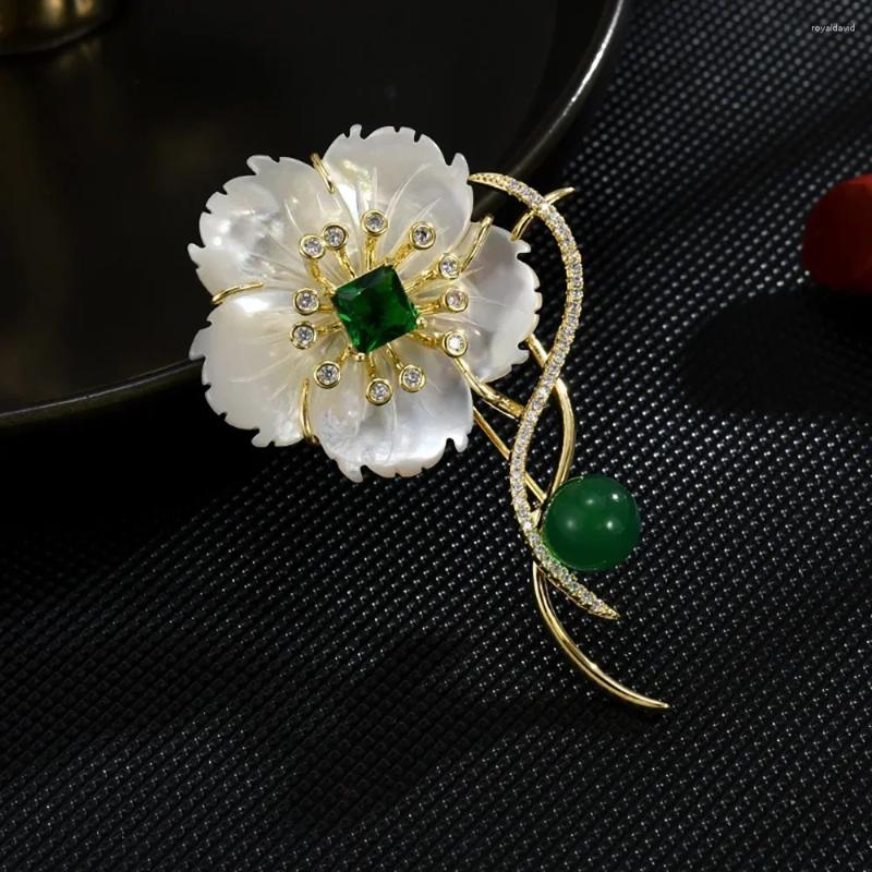 Broches fleurs pour femmes élégant bégonia cristal luxueux cubique zirconi corsage dame coat d'accessoires épingles
