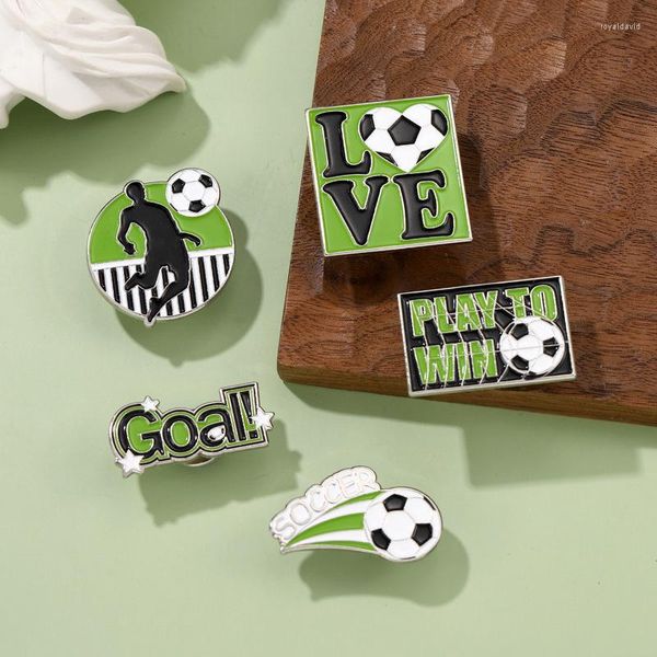 Broches pour Fan de Football, Badge commémoratif, pour vêtements, sac à dos, accessoires mignons en alliage d'émail, bijoux cadeaux, vente en gros