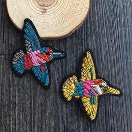 Broches Frans ontwerp Move Diy Hoofdstuk Borduren Badges Kingfisher Pay-per-tweet Broche Accessoires voor heren en dames