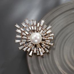 Broches Full Zircon Pearl broche broche Boutonniere Sun Flower haut de gamme Accessoires de robe exquise