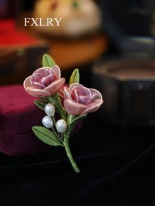 Broches fxlry design original art art art art enveloppé de fleur de rose enveloppée pour femmes accessoires de manteau de décoration de broches
