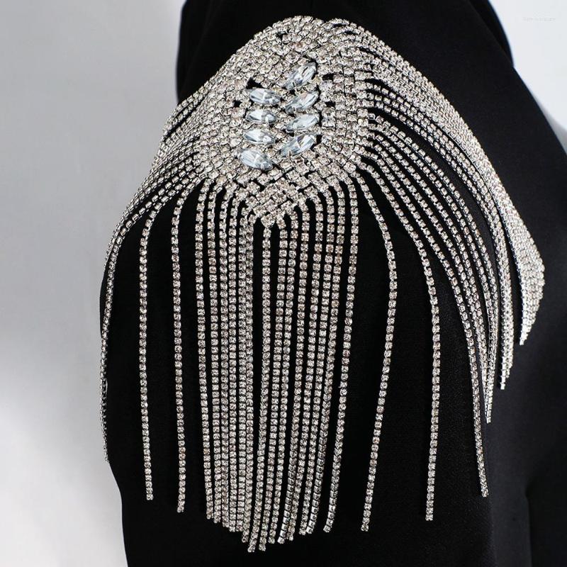 Broches GLAMing borla cadena Rhinestone hombro insignia broche mujer ropa decoración cristal Epaulette Pad apliques joyería