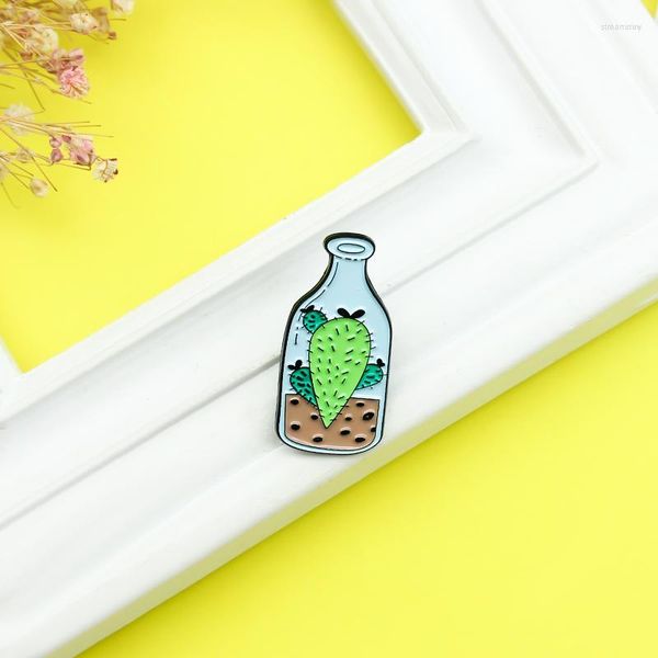 Broches Vert Cactus Émail Broche Plantes En Pot Dans Des Bouteilles En Verre Épinglette Fun Punk Badge Personnalisé Cadeaux Pour Les Amis