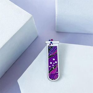 Broches Harong Galaxy Space Test Tube, Pin esmaltado, ciencia delicada, astronáutica, broche químico para regalo de amigos científicos