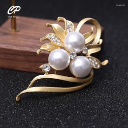Broches en perles mates de haute qualité pour femmes, couleur or et argent, belle branche de fleur, bijoux, accessoires pour vêtements