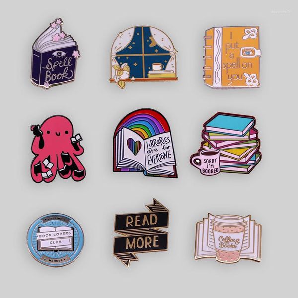 Broches de alta calidad para libros, Pin de esmalte duro, bonito broche de biblioteca de lectura de dibujos animados, insignia de Metal, mochila para estudiantes, accesorios para parejas