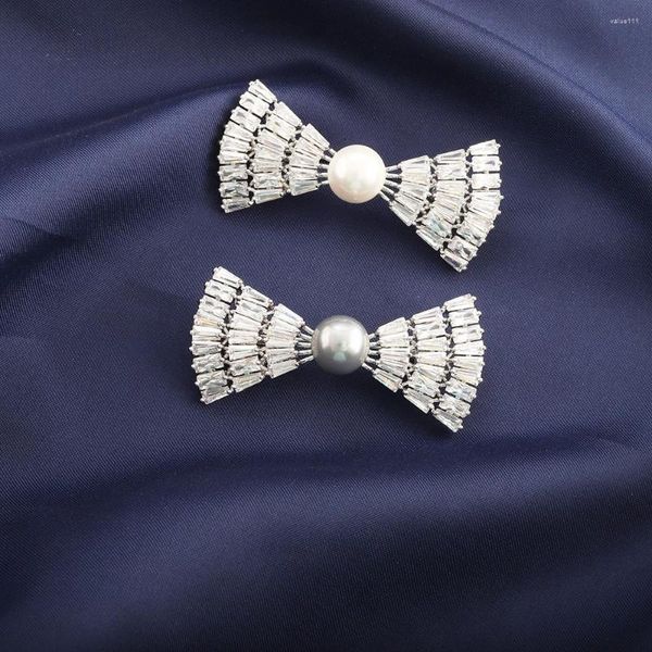 Broches en Zircon pour femmes, énorme nœud brillant, bijoux de luxe de haute qualité, perle Corsage, accessoires d'hiver