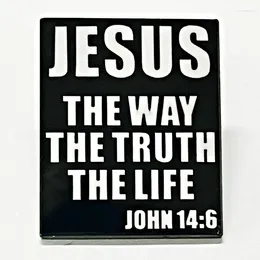Broches Jesus La forma en que la verdad y la vida del esmalte Pin Cristo Insignia Joya Accesorios de la mochila Regalo cristiano
