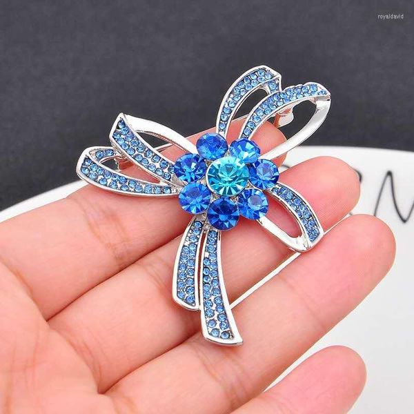 Broches bijoux belle Zircon strass bleu Rose fleur broche mode femmes mariage écharpe broche Hijab accessoires