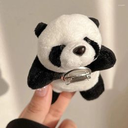 Broches Kawaii, poupée Panda au repos, broche de Couple, dessin animé en peluche, petits animaux, jouets, épingles, sac d'ornement amusant, vêtements, bijoux cadeaux