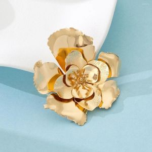 Broches Koreaanse Mode Goud Kleur Metalen Grote Bloem Broche Voor Vrouwen Delicate Vintage Vrouwelijke Accessoires Sieraden Geschenken