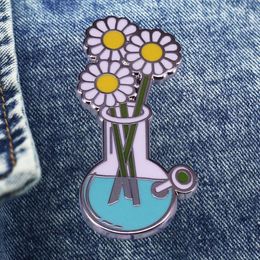 Broches Lovely Daisy Vase broche metal email reversbadge verzamelen spijkerjasje rugzak pin decoratie gegeven vrienden en fans geschenken