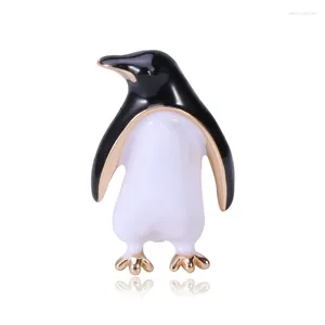 Broches belle broche pingouin dessin animé blanc noir émail Animal broche Denim chemises vestes sac à dos Badge mode bijoux cadeau