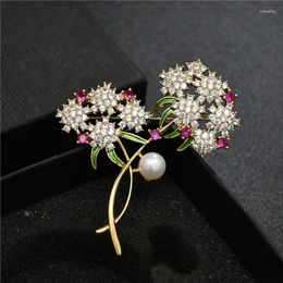 Broches de luxe belles broches de fleurs en zircone femmes Bijoux perle d'eau douce broche Bouquet de mariage broche Broche Femme Bijoux