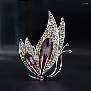 Broches Luxe Kristal Vlinder Voor Vrouwen Strass Elegante Mode Dier Broche Pins Jurk Pak Accessoires Sieraden Geschenken