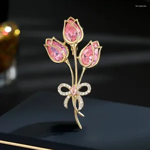 Broches De luxe mode rose cubique zircone fleur broche pour les femmes Banquet robe de bal costume bureau accessoires broches Badges bijoux cadeaux
