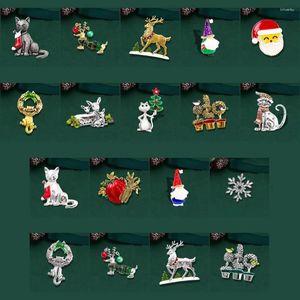 Broches joyeux noël, élan, père noël, flocon de neige, épingles de noël, couronne de gui, décor d'arbre, cadeau de fête