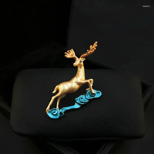 Broches joyeux noël, Badge en émail d'élan exquis pour femmes, costume de mode, broche de décolleté, bijoux de fête de luxe, cadeaux de cerf, accessoires