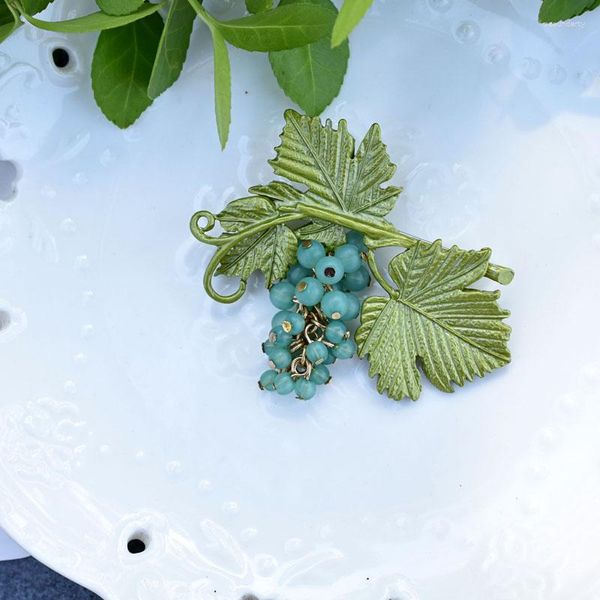 Broches Mori raisin vignes feuilles bijoux déclaration élégant plante broches femme Corsage femmes accessoires bon cadeau