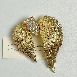 Broches Diseño de nicho Pluma de ala dorada Anillo abierto Lujo Ramillete de diamantes de imitación Pin Accesorio para banquetes para mujer