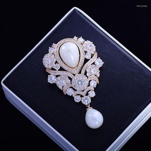 Broches OKILY Vintage mujer gran perla nupcial circón diamantes de imitación gota de agua broche Pin joyería encanto fiesta de boda brillante