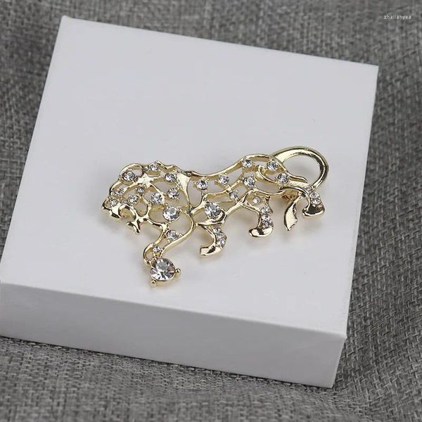 Broches ajouré métal strass incrusté dominateur tigre Lion broche broche créative animaux broches mode vêtements Corsage accessoires