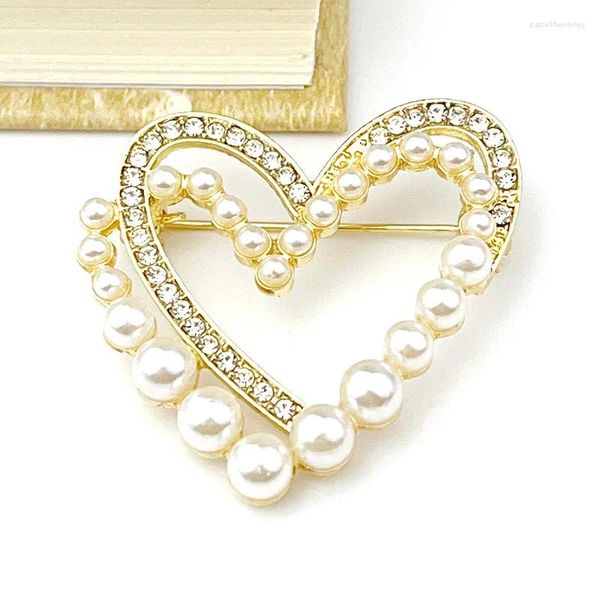 Brooches Pearl Creathed Double Love Brooch Unique Design Anti Slip Pins Fashion Fashion's All Matching Suit Jacket Bijoux Accessoires