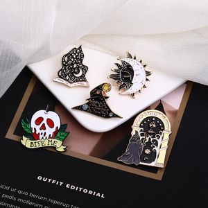 Broches Pins Voor Vrouwen Mode Grappige Badge Voor Jurk Doeken Tassen Decor Leuke Emaille Metalen Sieraden Groothandel 2023 Nieuwe halloween Heks Cap