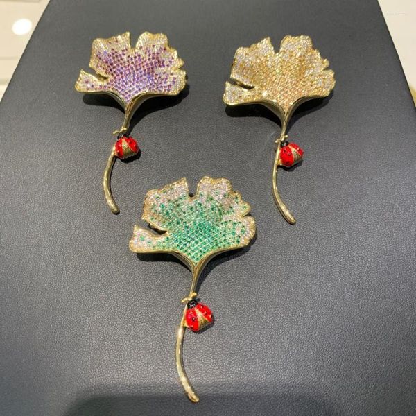 Broches Plante Insecte Cuivre Avec Zircon Cubique Ginkgo Feuille Et Coccinelle Broche Coccinella Septempunctata Mode Femmes Bijoux