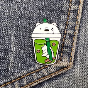 Broches Ijsbeer Met Melk Thee Broche Creatieve Anime Cartoon Badge Emaille Pin Kleding Rugzak Jas Revers Sieraden Accessoires