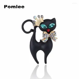 Broches Pomlee noir émail yeux verts chat unisexe mignon porter nœud papillon Kitty broche broche bijoux de mode sac à dos Badges