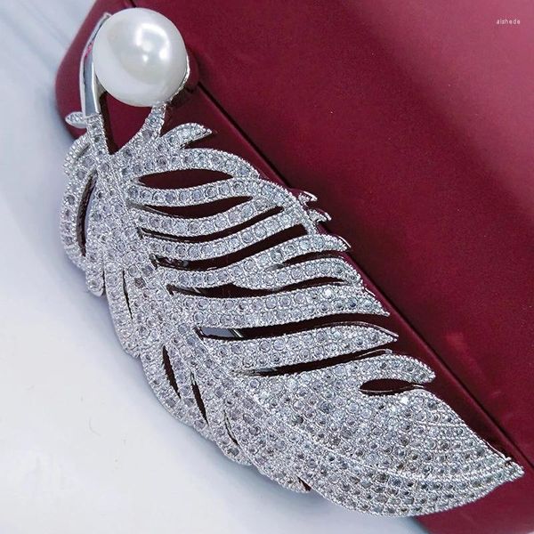 Broches jolie plume pour mariage Vintage Costume bijoux Broche Unique ton argent avec fausse perle Broche Bijuteria Feminina