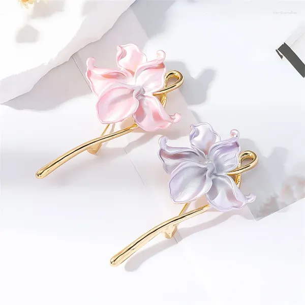 Broches rétro en émail émoussé Lotus Flower Pin pour femmes Vêtements de vêtements Robe Bijoux Party Accessoires Cadeaux