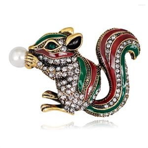 Broches Rhinestone Squirrel Pearl Corsage Email Anamel Dierbroche jas trui revers pins dames kleding accessoires