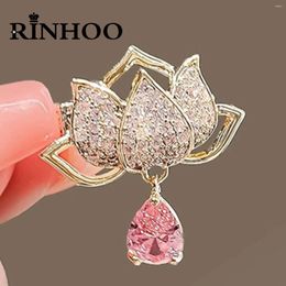 Broches Rinhoo Luxurious Rhinaistone Lotus Flower Brooch épingles pour les femmes Badge en émail floral de cristal rose