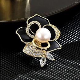 Broches Simulate Pearl Rinasons Fleur Brooch Pin Accessoires Engagement mode mariage Bijoux de haute qualité pour les femmes Gift