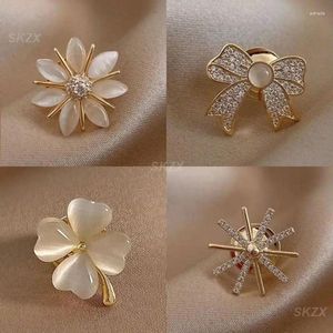 Brooches Small Brooke Budle Crystal All-Match Opal Collar Shirt Cardigan Pin Unisexe Accessoires Femme Alloyage pour femmes