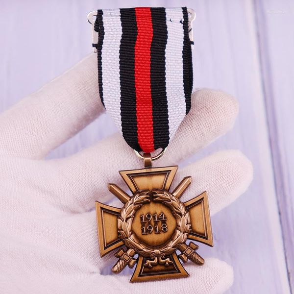 Broches La Croix d'Honneur De La Guerre Mondiale 1914-1918 Pin Allemand Hindenburg Avec Épées Insigne De Médaille Militaire