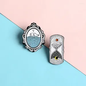 Broches Tijd Zandloper Magische Spiegel Revers Emaille Pins Retro Design Stijl Badges Kleding Tas Sieraden Cadeaus Voor Vrienden