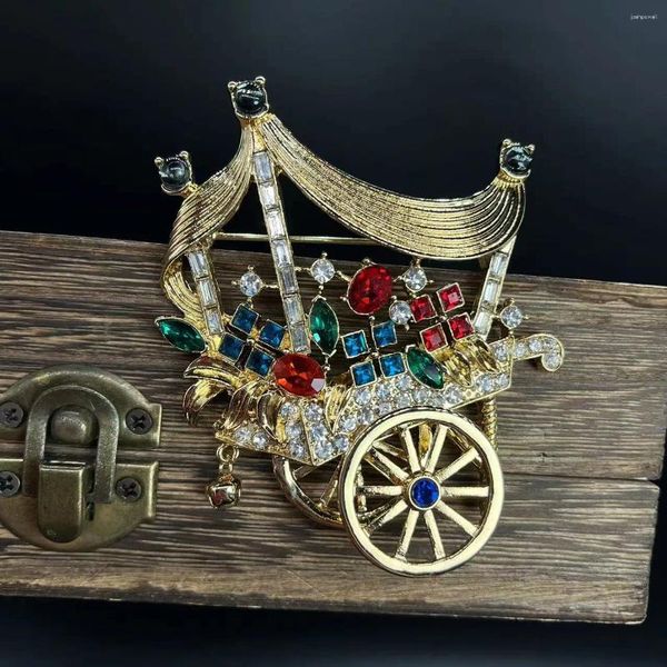 Broches accessoires Vintage industrie lourde chariot broche Niche Design Sense Pin