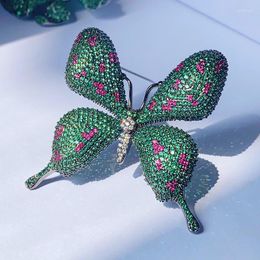 Broches vintage pesado industria mariposa verde diseño de lujo de alta gama joya de joyas de noche de vestidos de noche para amigos