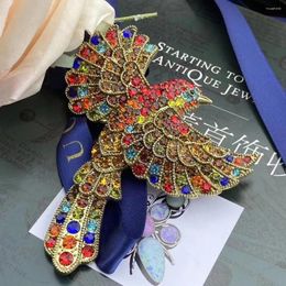 Broches Vintage moyen femmes hommes coloré strass oiseau luxe broches broches palais baroque perroquet cristal unisexe Badges accessoires