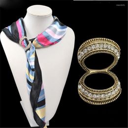 Broches Vintage Rhinestone Silk Scarf Buckle For Women Accessoires Fashion Simpl Sjilves Fastener