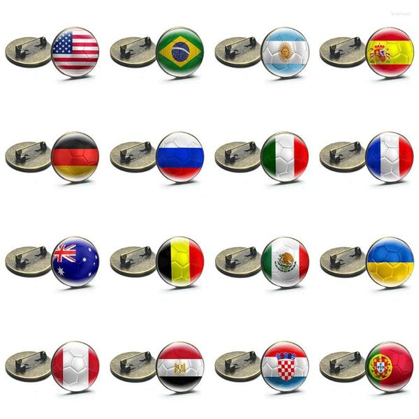 Broches Vintage Russie Brésil Pérou USA Croatie Drapeau Broche Pour Femmes Hommes Charme Rond Verre Vêtements Football Pins Bijoux Souvenir