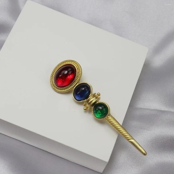 Broches Vintage trois couleurs Imitation verre personnel broche de luxe personnalité Corsage vêtements accessoires Niche épinglettes bijoux