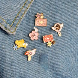 Broches En gros 6 pièces/ensemble mignon carte rose Sakura Kero épée Kinomoto étoile baguette clé émail épinglette Badge japonais Anime Collection
