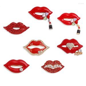 Broches femmes broche rouge couleur strass lèvres pour homme mode Sexy bouche broche brillant robe écharpe pull bijoux